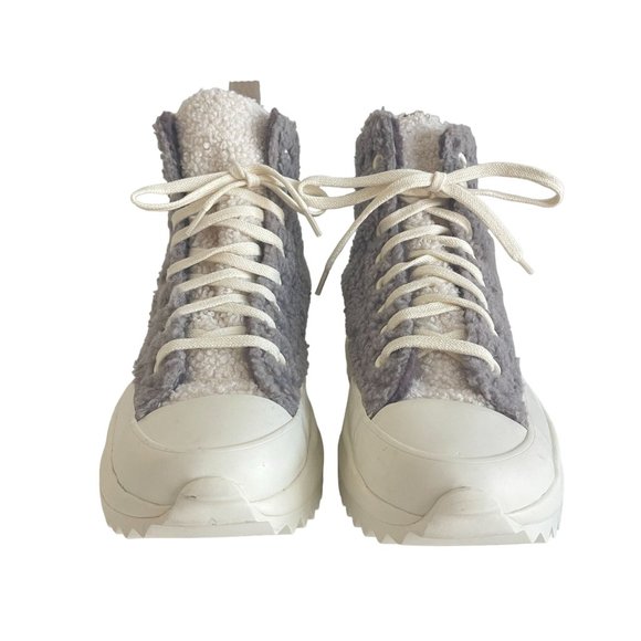 Converse Run Star Faux Shearling Hike Platform Sneaker, Size M 7/W 8.5 WORN ONCE - Picture 2 of 10